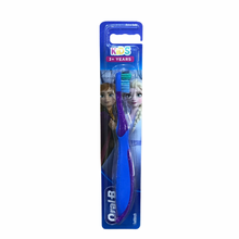 Load image into Gallery viewer, Oral-B Disney Frozen II Toothbrush, 3+ Years