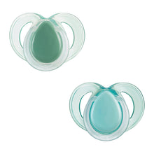 Load image into Gallery viewer, Tommee Tippee (orthodontic) Night Time Soother 18-36m, 2 Pack
