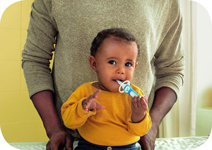 MAM Baby Brush With Safety Shield (2 Baby's Brushes and 1 Safety Shield) 6+ Months