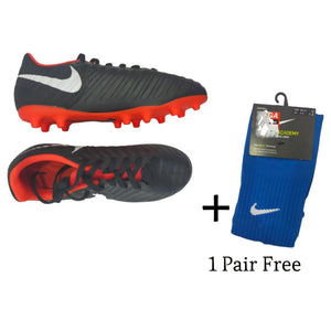 Nike Junior Black Tempo Football Boots Size UK 5