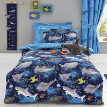 Load image into Gallery viewer, Sharks Themed Duvet Cover,Pillow Case and Fitted Sheet Set
